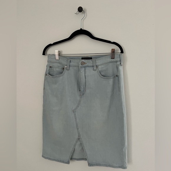 Women’s Banana Republic Denim Skirt, size 6 - Picture 1 of 1